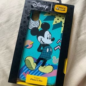 iPhone XS Max Otterbox Case